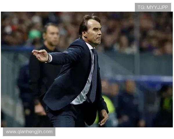 洛佩特吉执教理念强调控球与高位逼抢，战术体系注重攻守平衡